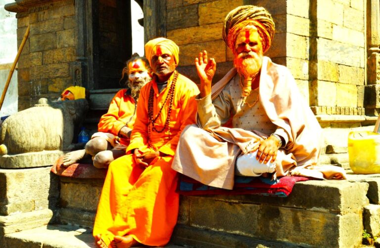 Sadhu-Männer/Heilige Männer am Tempel in Kathmandu - Nepalreisen