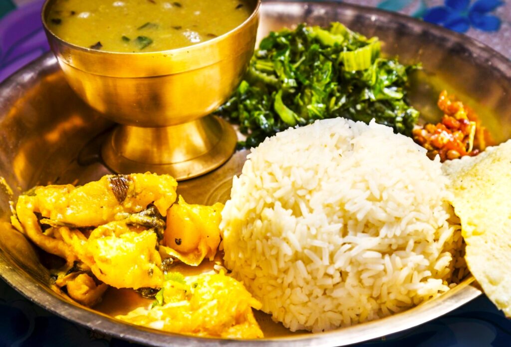 Dal Bhat Hauptgericht in Nepal