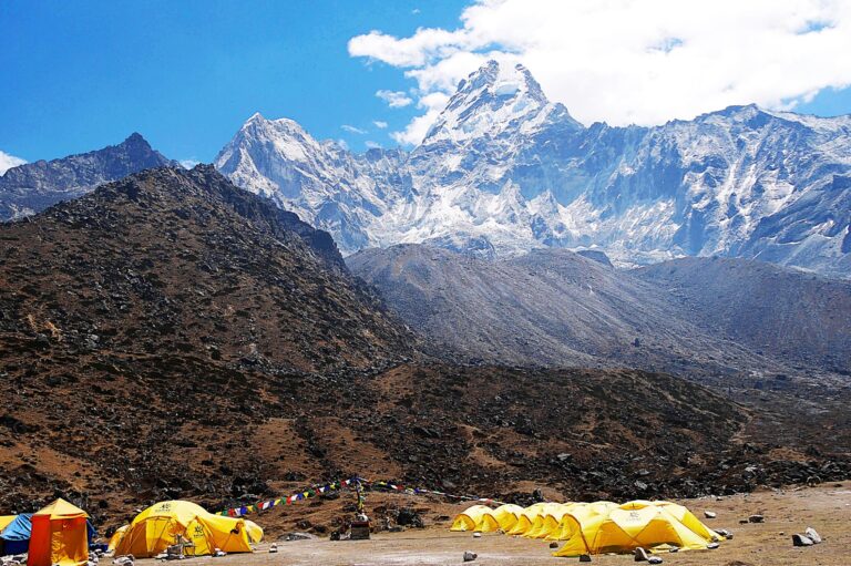 Am Ama Dablam Base Camp 4600 m