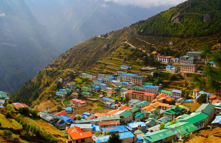 Namche Bazaar - Everest Trekking