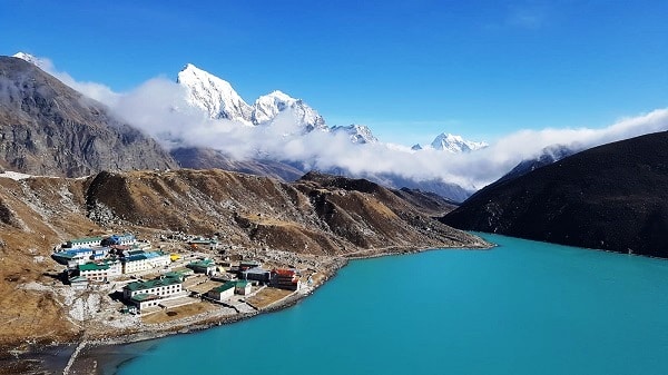 Gokyo Valley Lodge Trek