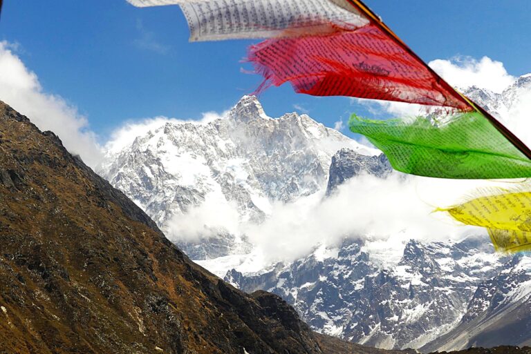 Blick auf Mt. Jannu in der Kanchenjunga Region - Nepal Trekking