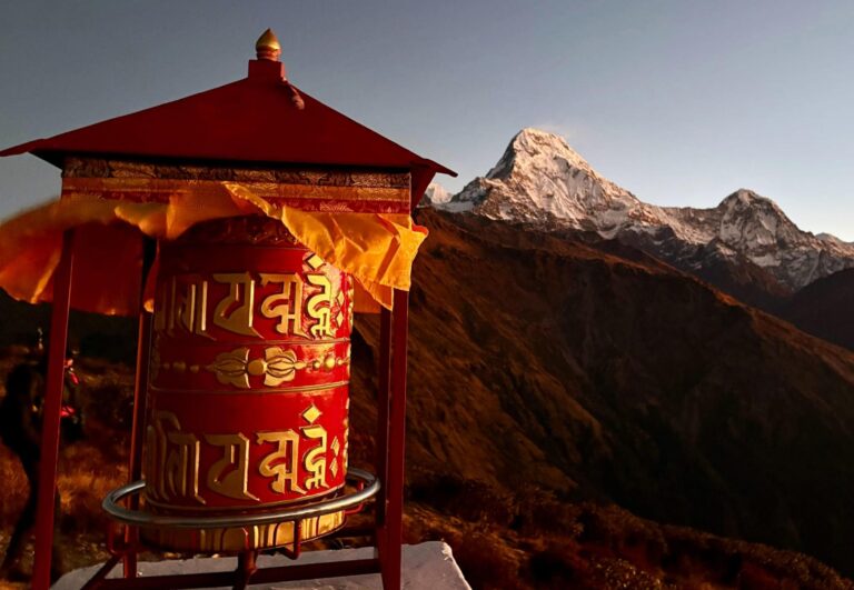 Gebetsmühle am Muldai Peak - Annapurna Nepal Trekking