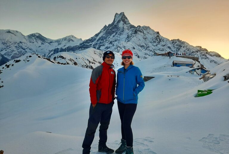 Am Mardi Himal AUssichtspunkt mit Mt. Machapuchare im Hintergrund