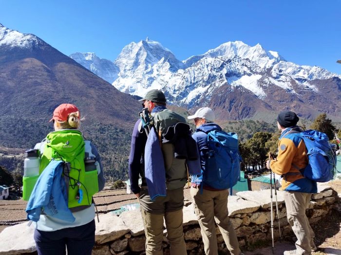 Trekker von geoDiscovery Tours in der Everest Region