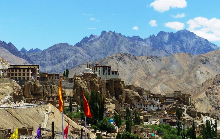 Lamayuru in Ladakh, Himalaya Reisen mit geoDiscovery Tours