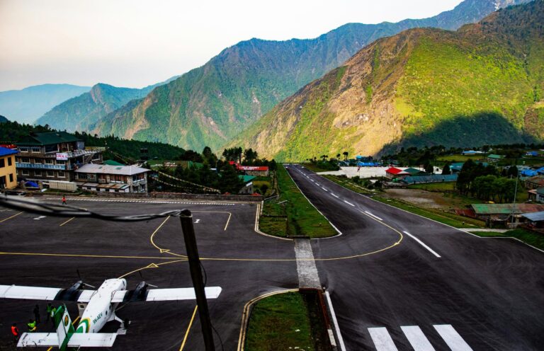 Lukla Flughafen in der Everest Base Camp