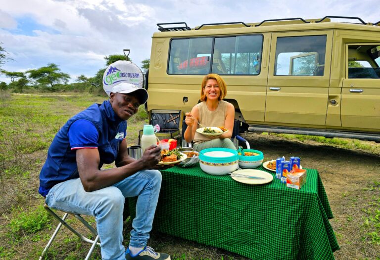 Bush-Lunch in Ngorongoro Highland