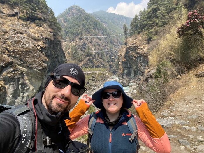 Hillary Brücke im Hintergrund, Gokyo Tal Trekking 