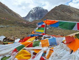 Mt. Kailash mit Gebetsfahnen