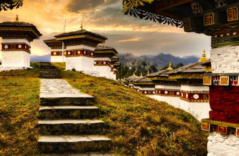 Dochu La Pass in Bhutan - Trekking und Kulturreisen