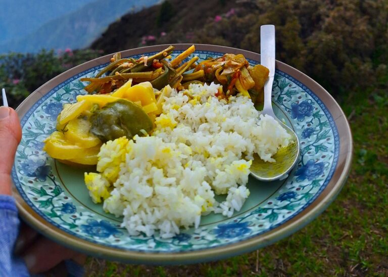 Essen in Bhutan während der Druk Path Trekking