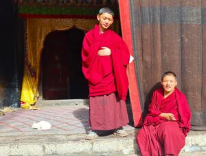 Mönche in Tibet - Tibet Reisen mit geoDiscovery Tours
