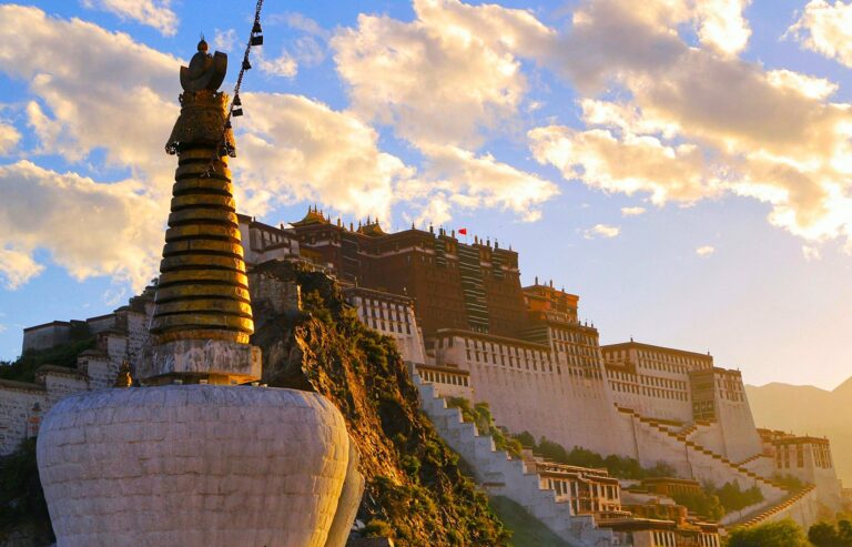 Das Potala Palast in Lhasa, Tibet Kulturreisen