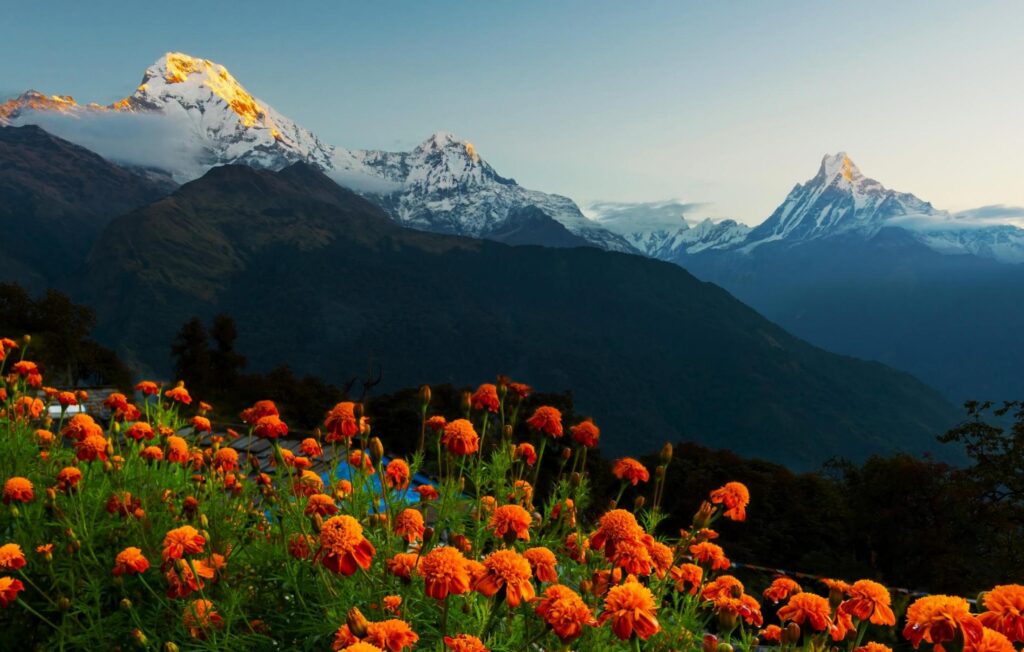 Blick auf das Annapurna Gebirge, Trekking in Nepal