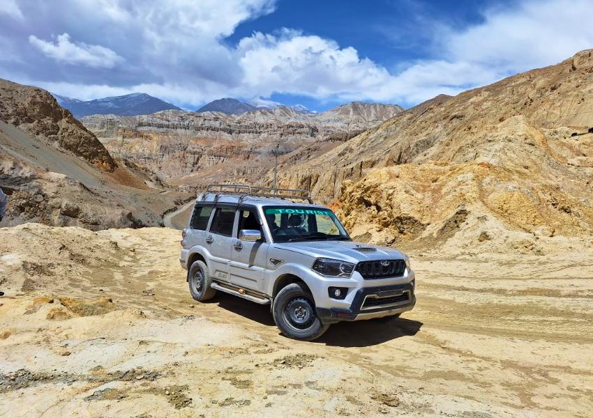 Upper Mustang Nepal – Jeepreise mit Klöstern, Kultur & Wanderungen