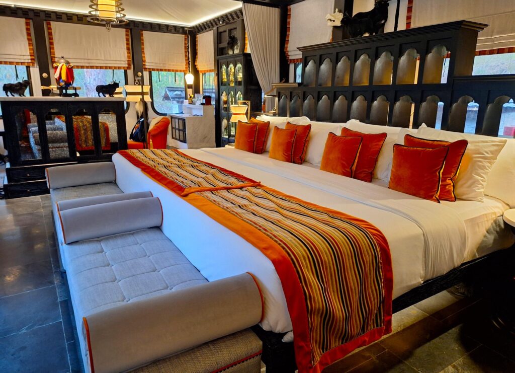 Hotelzimmer im Luxus-Hotel Pemakö in Punakha - Bhutanreisen