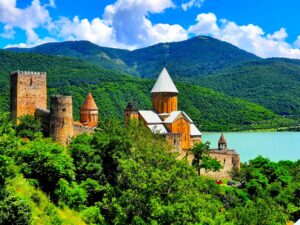 Georgien Rundreise – Historische Städte, Bergwelten & Genuss