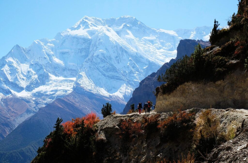 Auf dem Weg nach Upper Pisang, Nar Phu Trekking Nepal
