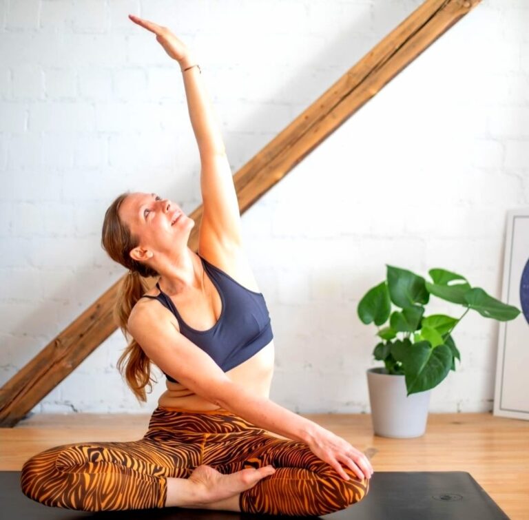 Unsere Yoga Lehrerin Caro stellt sich vor | Himalaya Yoga Reisen